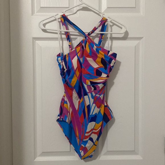 NWT Trina Turk Rio Reversible Swimsuit - Picture 6 of 10